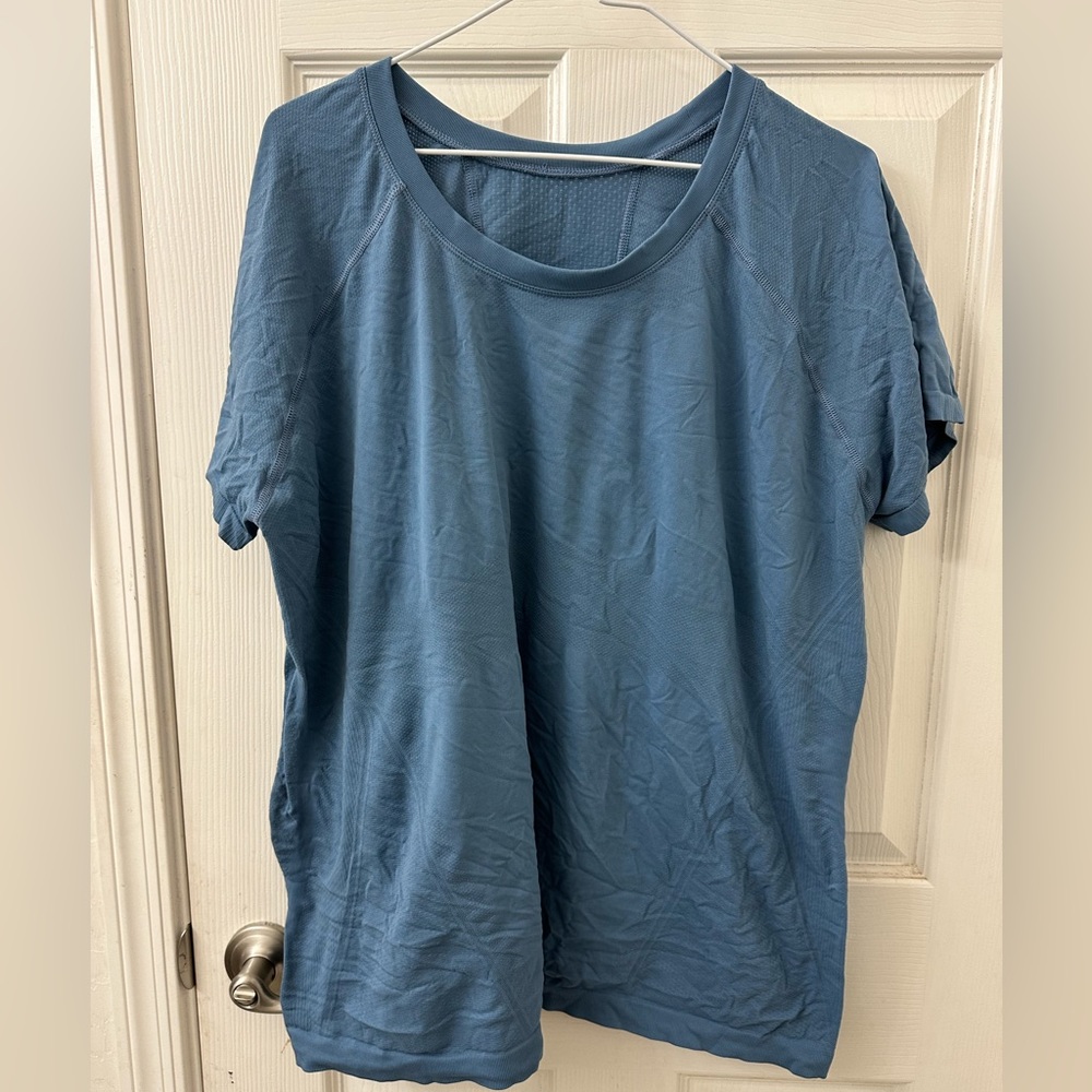 Athleta shirt